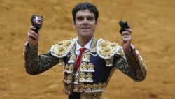 JOSÉ TOMÁS, A GRANDEZA DO TOUREIO