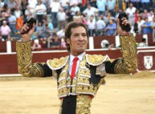 Jaime Amante representa toureiros espanhóis.