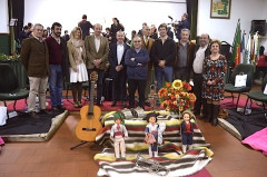   Toureiros aplaudem passodoble e fado nas touradas