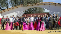 ENCERRAMENTO DO TERCEIRO CURSO DE TOUREIO DE SALÃO - BADAJOZ 