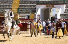 PEÑA TAURINA LUÍS REINA COMEMORA 40 ANOS DE EXISTÊNCIA.