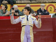 Duas orelhas para Roca Rey, em Olivença, antes da apresentação em Lisboa