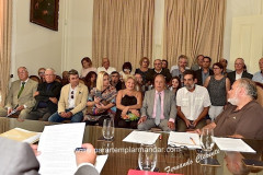 O Matador de Toiros Fernando dos Santos, emociona-se ao ser condecorado pelo presidente da C.M. de  Alcobaça.