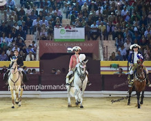 Com lotação esgotada ,Salvaterra rendeu-se a Ventura  