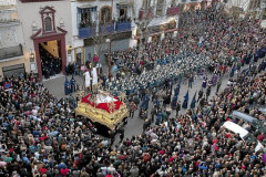 Sevilha suspende as procissões da Semana Santa,e a Feira Taurina de Abril.