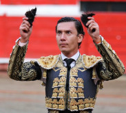 Triunfo de José Arcila na 2ª Corrida da Feira do Café em Manizales.
