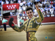 Tomas Rufo na casa Lozano
