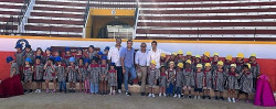 Crianças foram aprender a tauromaquia na praça da Moita