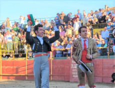 8 Orelhas um rabo com Triunfo dos Amadores de Coruche hoje em Cartaya Huelva .