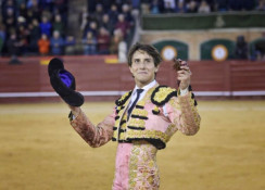 Uma Única Orelha de sexta de Fallas 