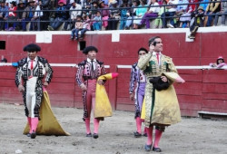Nuno Casquinha conquista escapulario em Lachaqui e corta orelha em Chavin