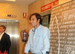 David Mora recupera lentamente.