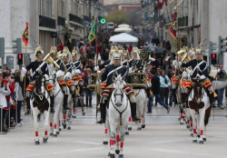 Charanga a cavalo da GNR abre a corrida Goyesca