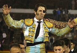 Padilla em Ombros