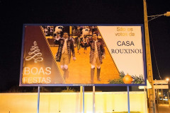 Painéis publicitários promovem Casa Rouxinol