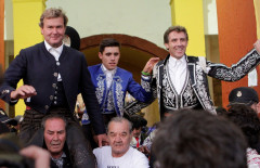 Triunfo de Pablo Hermoso em Jerez de la Frontera antes da apresentação no Campo Pequeno