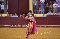 Entrega de Padillha na despedida em Portugal