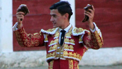 Carlos Aranda triunfo na novilhada de Ossa de Montiel   