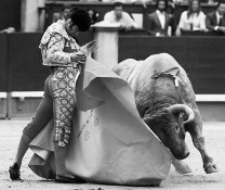 Tarde extraordinária de Morante em León
