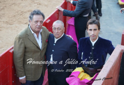Júlio André homenageado na Moita 