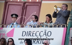 Boa tarde/noite na 1ª corrida da Feira de Outubro em Vila Franca.