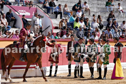 Tarde solarenga na corrida no Montijo, com pouco público. 